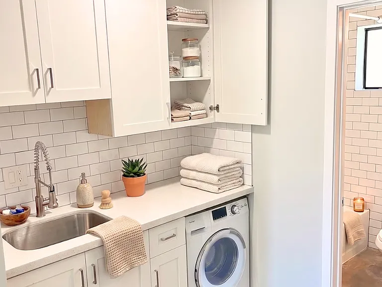 2621 E Campbell Ave #4 — Photo 3