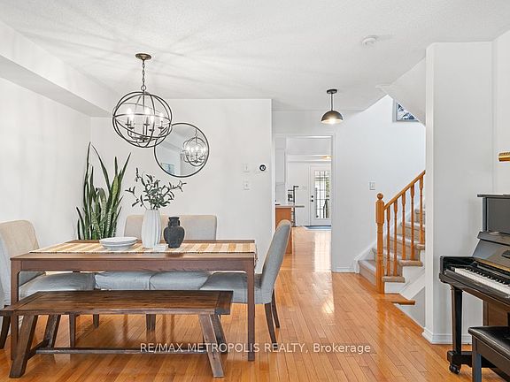 5th image of 886 Audley Rd S