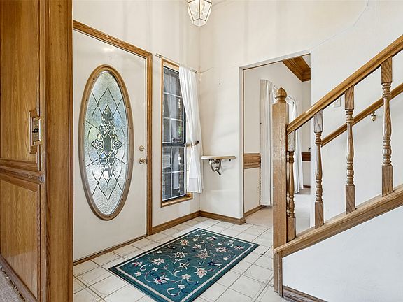 2nd image of 3428 Omar Ln