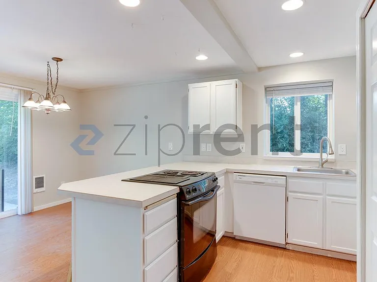 6409 87th St NW #GIG — Photo 10