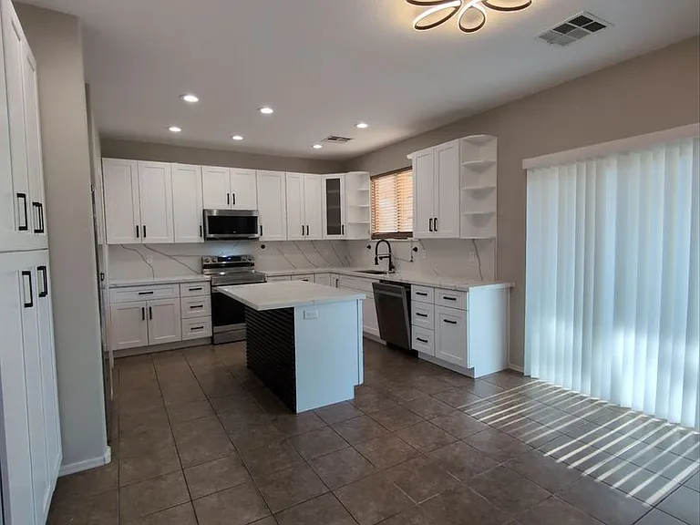 20544 N Alma Dr — Photo 8