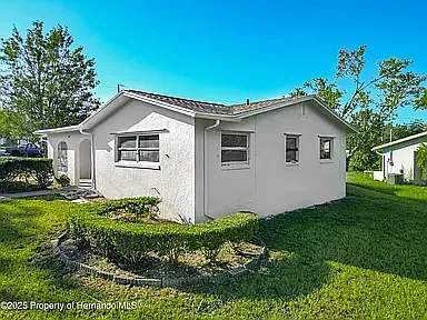 2 bed, 1272 sqft, $1,550 — Photo 3