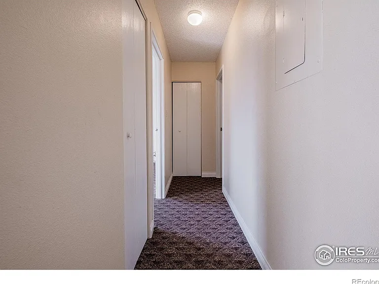 333 Custer Ave #1 — Photo 6