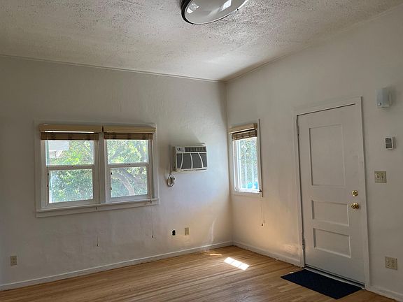 Living Rm-1