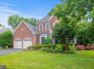 2800 Holland Ct, Alexandria, VA 22306