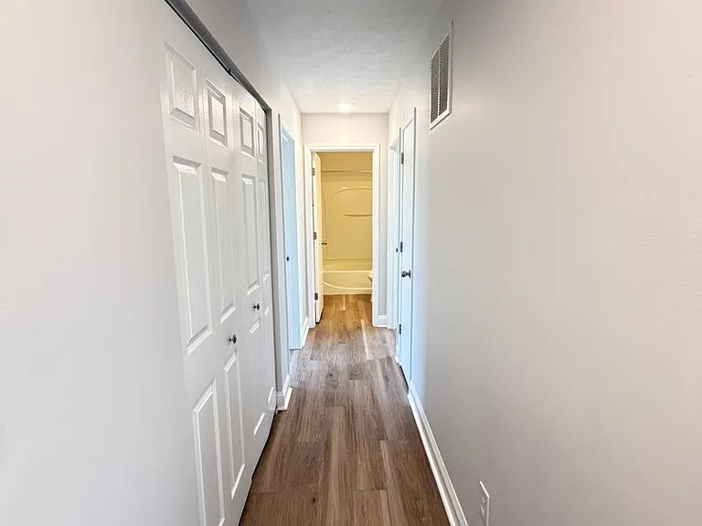 6611 Hunters Creek Blvd — Photo 11