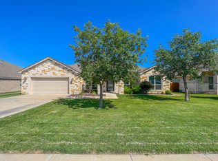209 Derek Ln, Jarrell, TX 76537