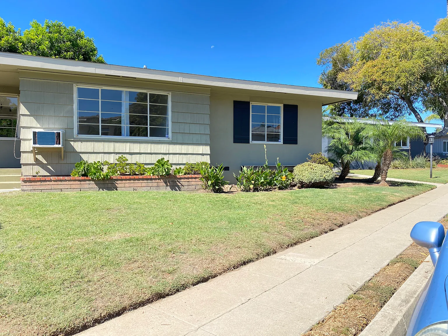2 bed, $2,995 — Photo 2