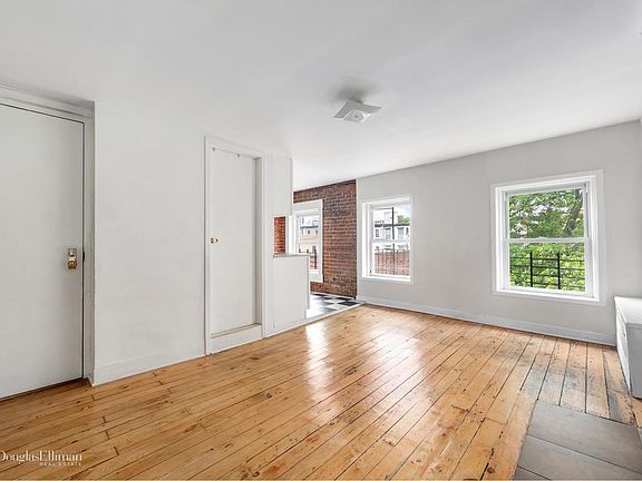 2nd image of 174 Degraw St