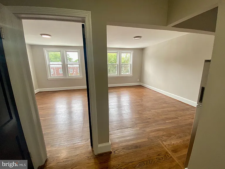 4758 Lee Hwy #1 — Photo 2