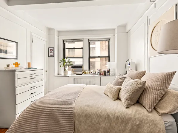 457 West 57th Street image 1 of 5