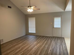 1212 Sandstone Dr, Cleburne, TX 76033