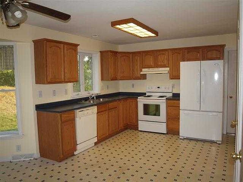 2nd image of 1126 CLUTE CREST Drive