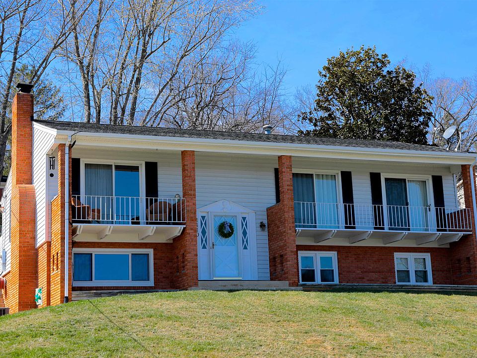 1st image of 1410 Armstrong Ave