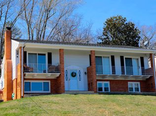 1410 Armstrong Ave, Staunton, VA 24401