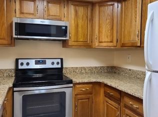 35 Ray Ct, Bedminster, NJ 07921