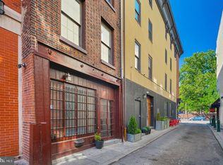 216 Market St FLOOR 2, Philadelphia, PA 19106