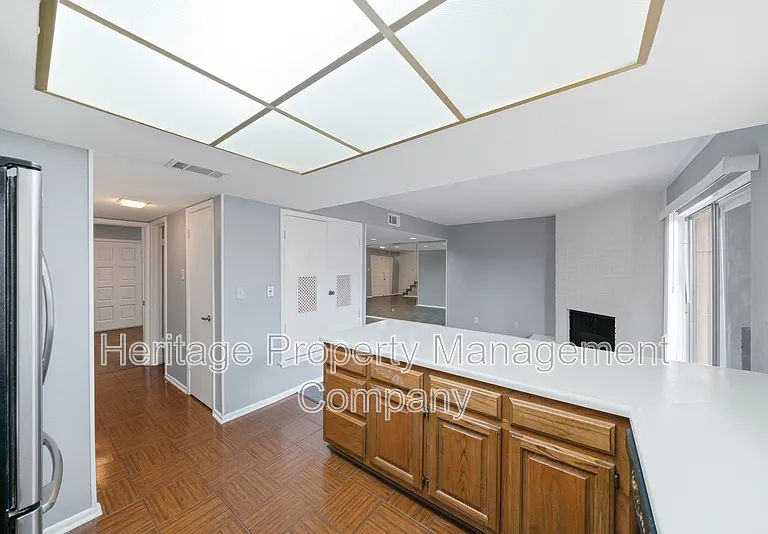 10958 Crown Park — Photo 9