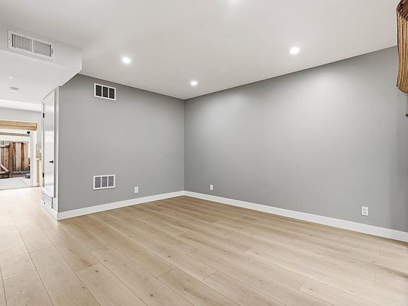 4th image of 1181 Oddstad Blvd