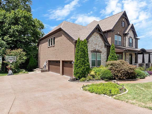 3rd image of 308 Terri Park Way