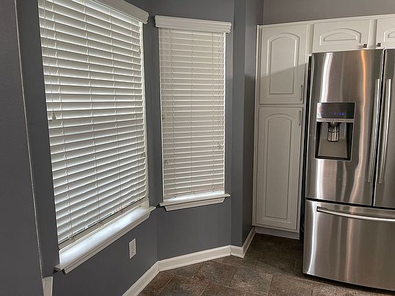 2nd image of 4907 Oak Meadow Ln
