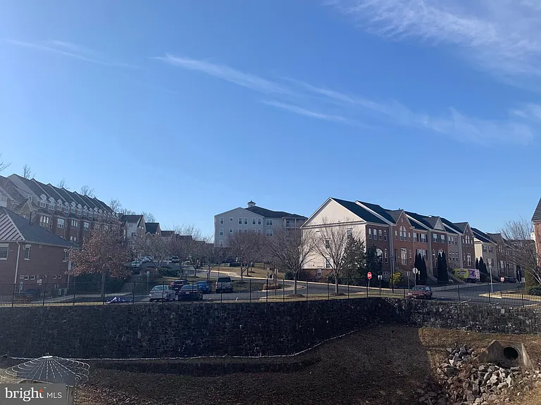 9793 Corbett Pl — Photo 32