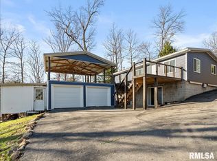 1515 Lake Shore Dr S, Goreville, IL 62939