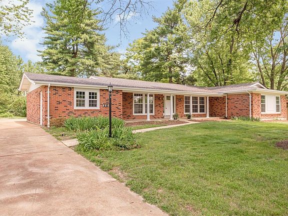 3rd image of 313 Northmoor Dr