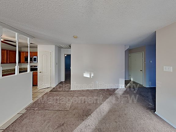3rd image of 1000 Peacock Dr