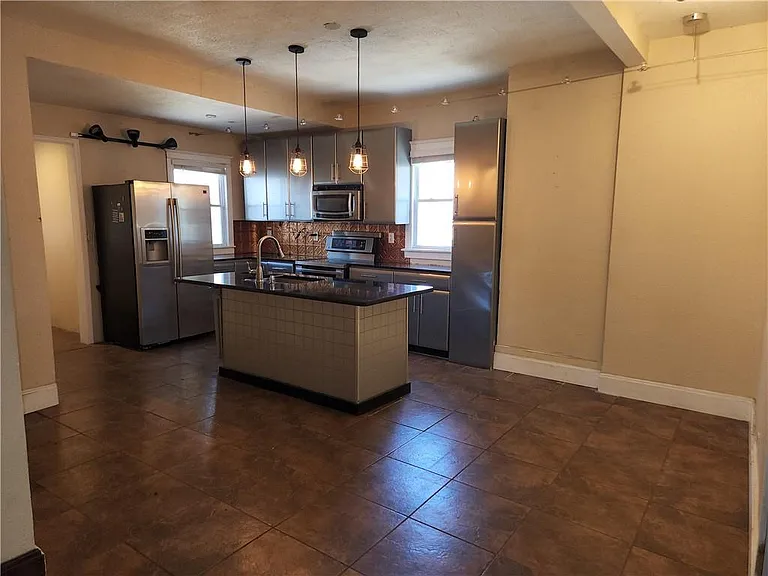 3726 Jefferson St — Photo 7