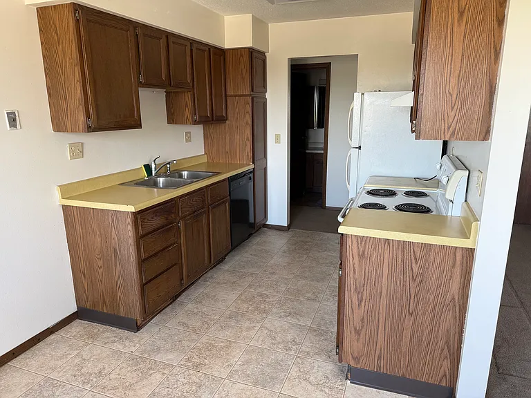 5001 W 45th St #9 — Photo 5
