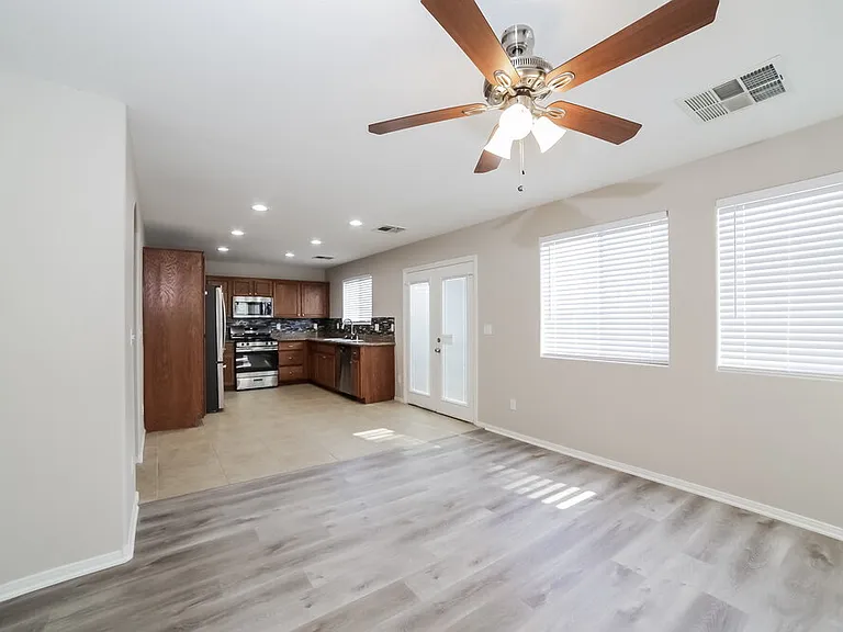 8436 Walker Gardens Pl — Photo 7