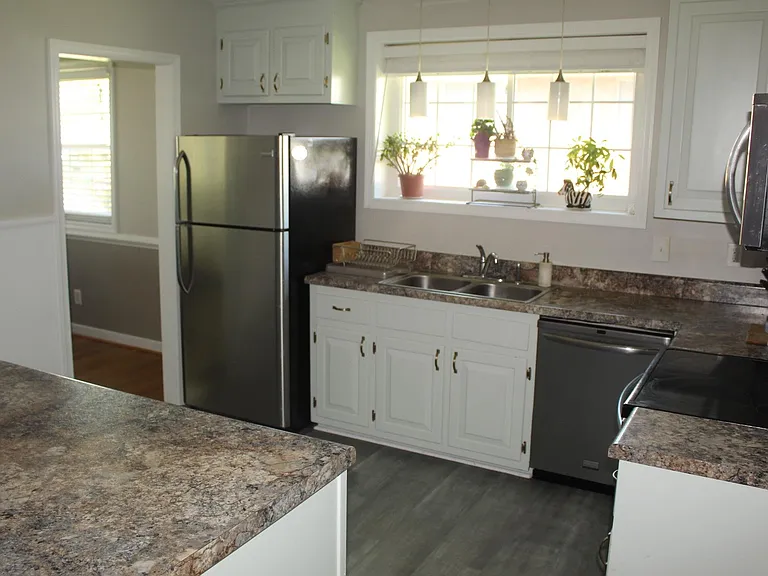 Woodlake Dr — Photo 8