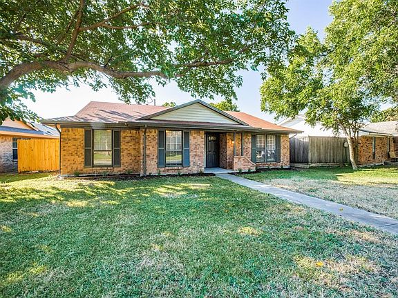 3rd image of 2208 Borman Ave