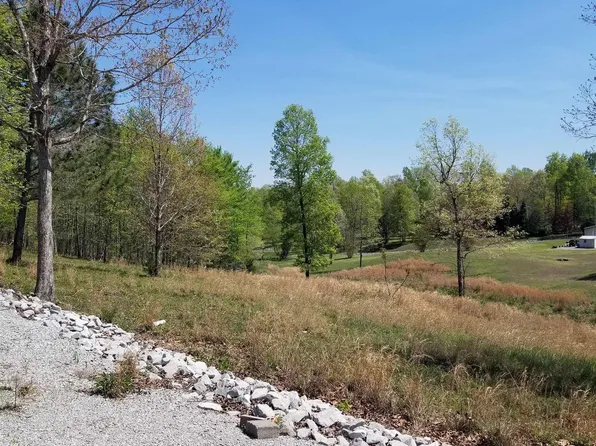 88 Eleanor Dr, Gilbertsville, KY 42044