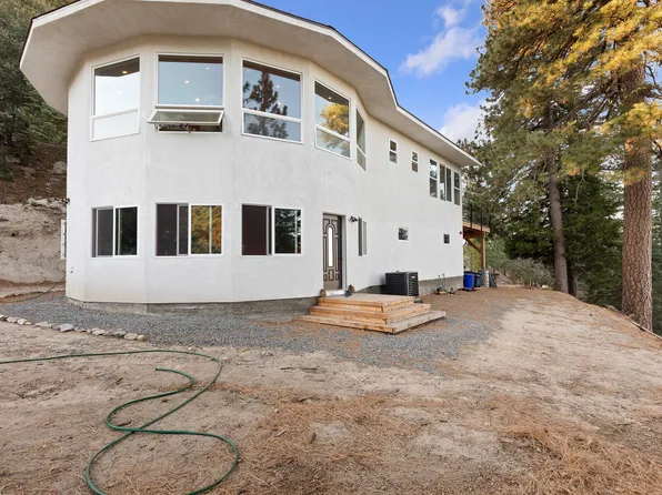 721 Chillon Dr, Twin Peaks, CA 92391