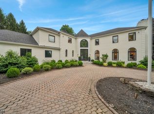 5 Abbington Way, Mendham, NJ 07945