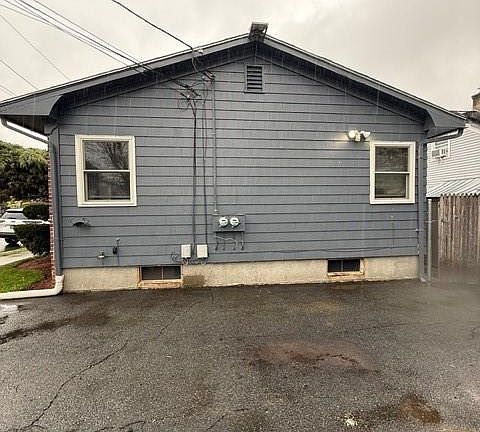 3rd image of 91 Fallon Ave