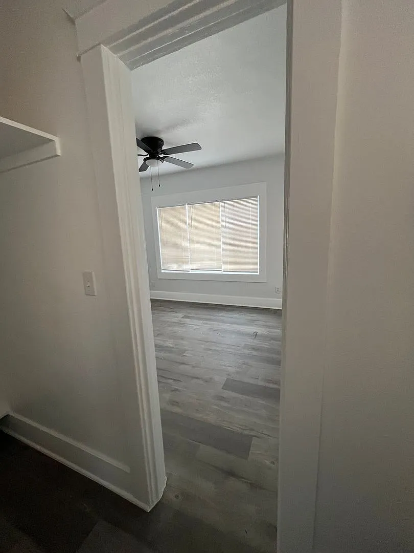 1456 Coronado Avenue — Photo 2