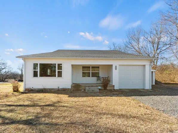 1319 Amsterdam St, Mena, AR 71953