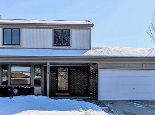 3518 Dobbin Dr, Sterling Heights, MI 48310