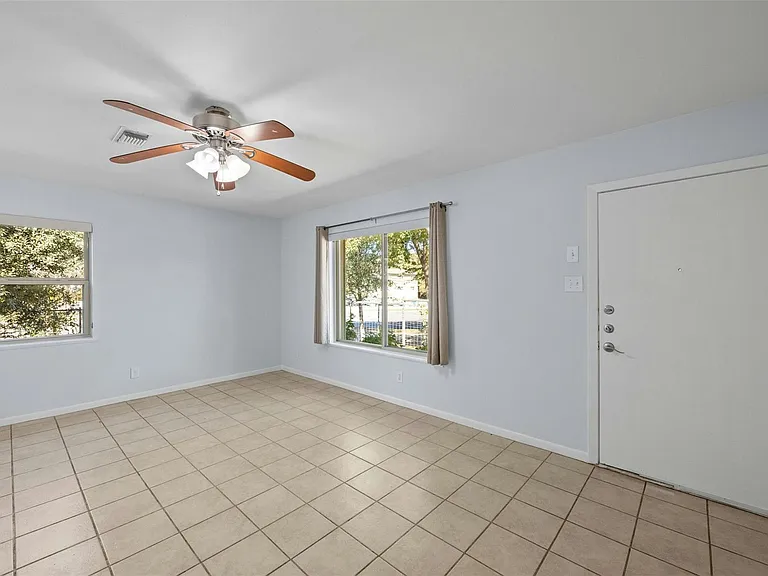 3713 Menchaca Rd #A — Photo 12