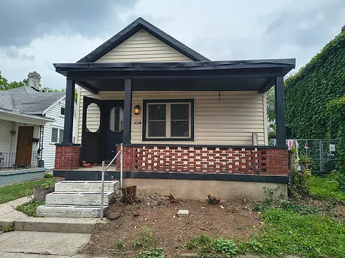 120 S Hedges St Photo 1