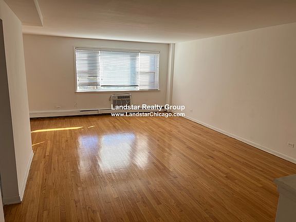 3rd image of 8644 Skokie Blvd #405