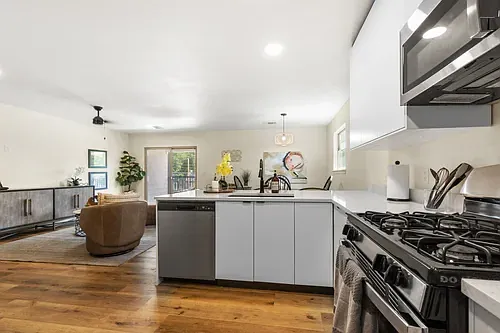 317 Mill St #102 — Photo 30