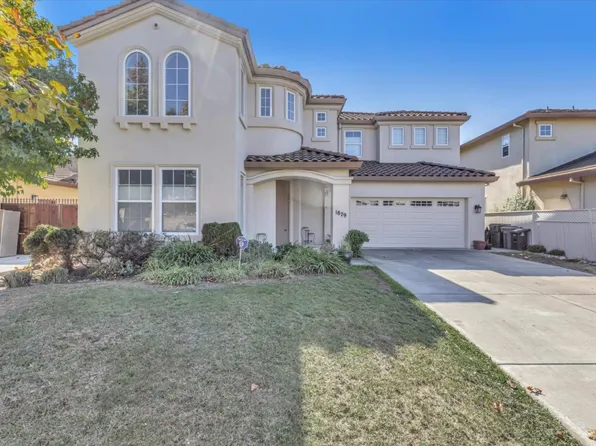 1879 Lancashire Dr, Salinas, CA 93906