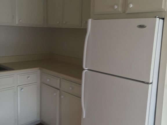 2nd image of 150 W Hamilton Ave APT 21