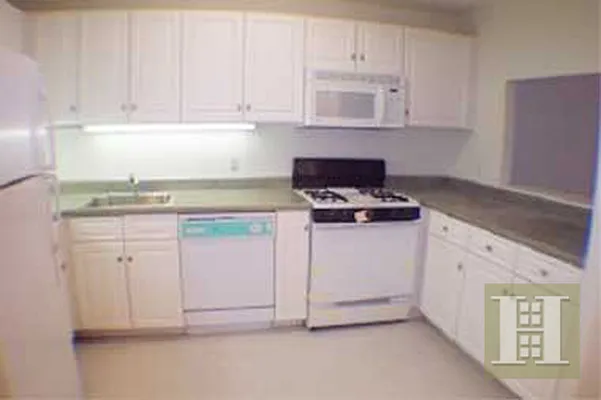 Rented by Halstead Real Estate | media 39