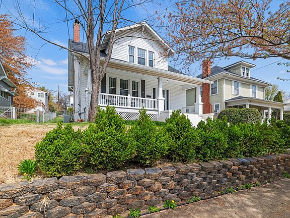 3rd image of 318 Westover Blvd