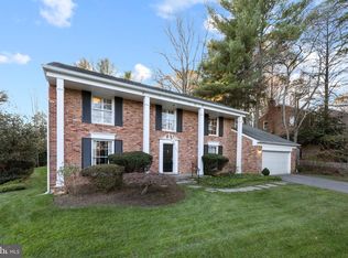 8804 Tallyho Trl, Potomac, MD 20854